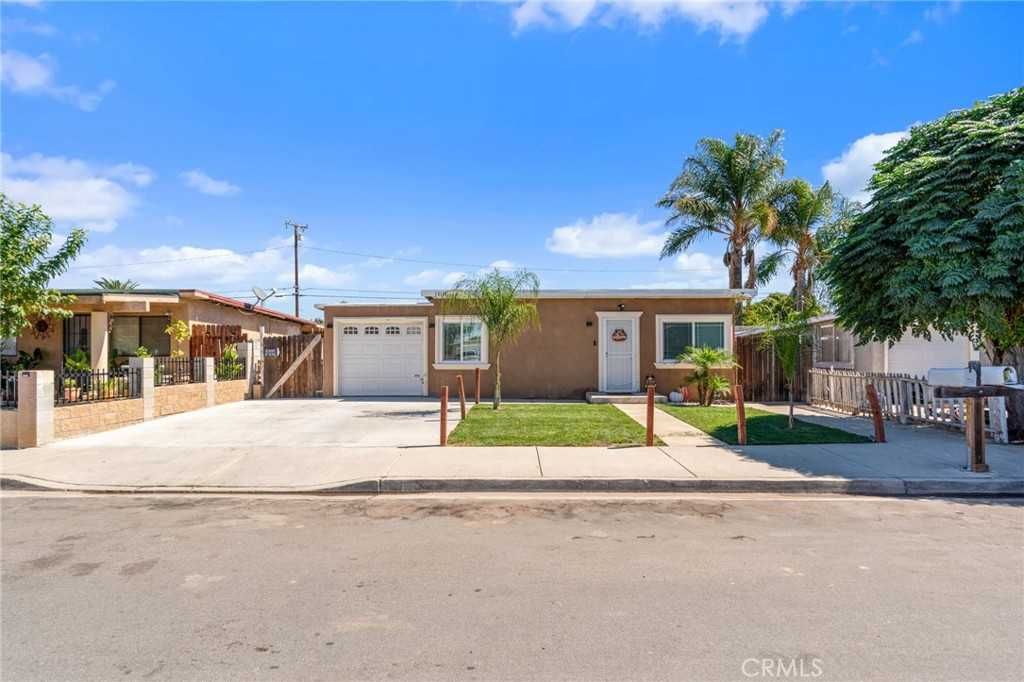 Front of 15116 Pepper Ct, Moreno Valley